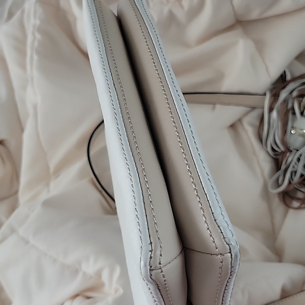 Calvin Klein Tan and White Crossbody Bag with Sleek Design - Picture 10 of 13